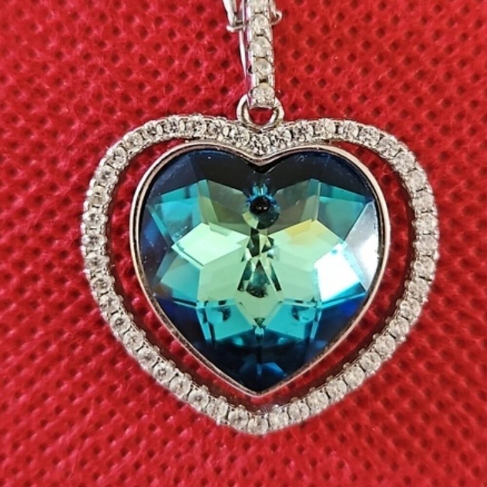 Heart of The Ocean 925 Silver Heart Necklace with Swarovski crystals
